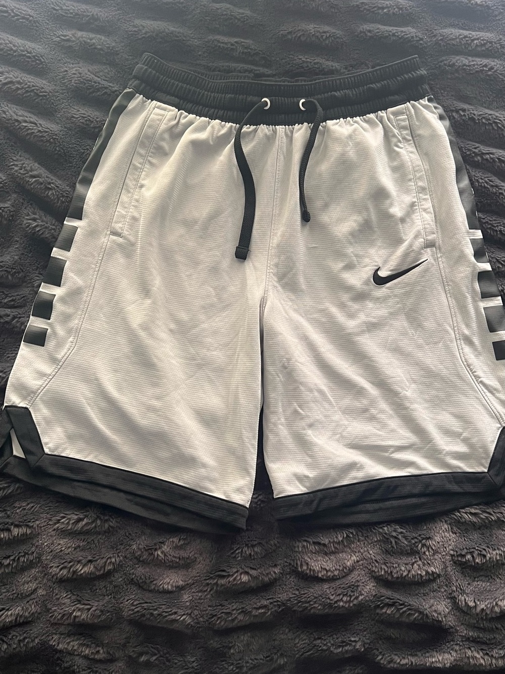 Nike Men’s White and Black Performance Basketball Shorts